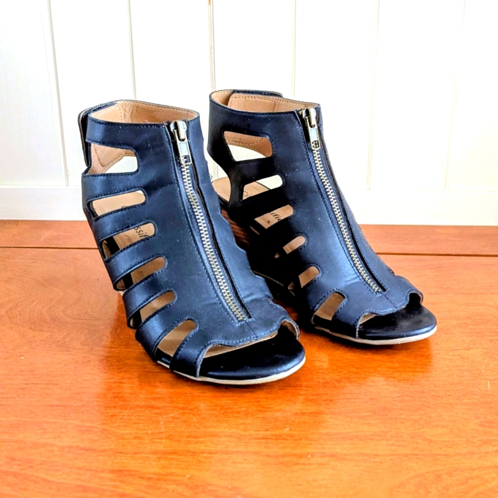 Cityclassified Black Strappy Wedge Heel Sandals Size 6